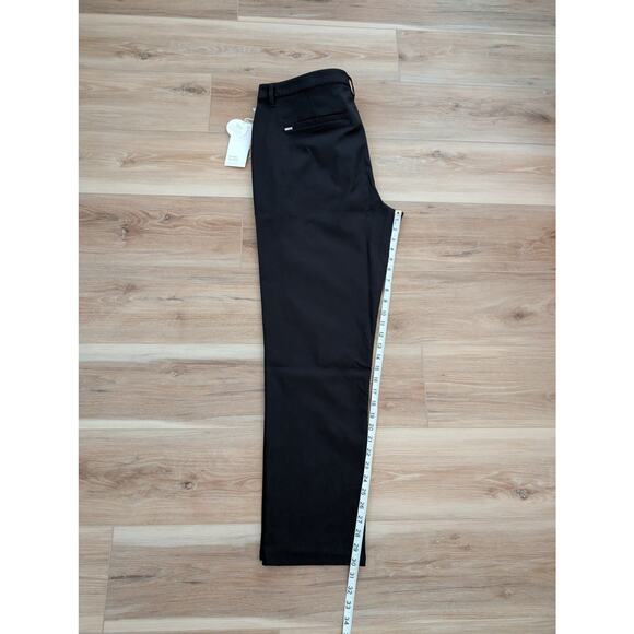 NWT Vuori Men’s Cascade Tech Chino Pant Athletic Slim Fit 30" in Black size 38 - Picture 7 of 8